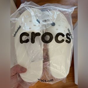 NWT Croc White Sandal Slide Women’s Size 9